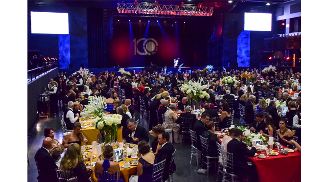 Photos from the United Way of the Greater Lehigh Valley 100th Anniversary Celebration and Performance by Vince Gill – by: Kimberly Kanuck