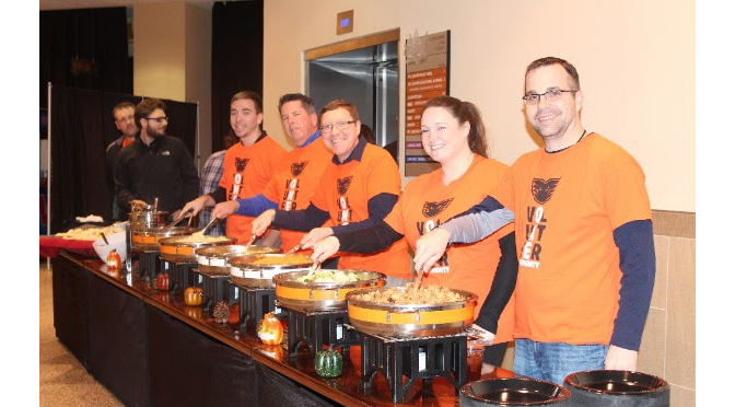 PPL Center & Lehigh Valley Phantoms Host Thanksgiving Dinner for Valley Youth House