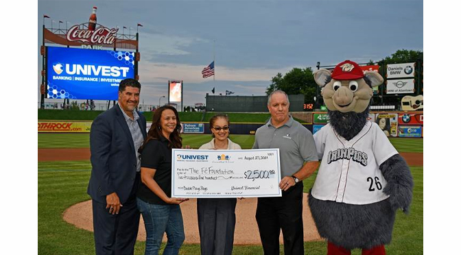 UNIVEST FINANCIAL® PRESENTS THE FÉ FOUNDATION WITH $2,500