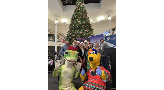 The Whitehall Area Chamber Kicks off the Holiday Season in Style at the Lehigh Valley Mall